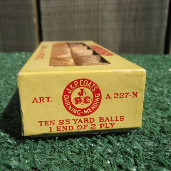 Vintage J. & P. Coats Darning & Mending Thread Ten 25 Yard Balls A 227-N Tan JP - Picture 2 of 3